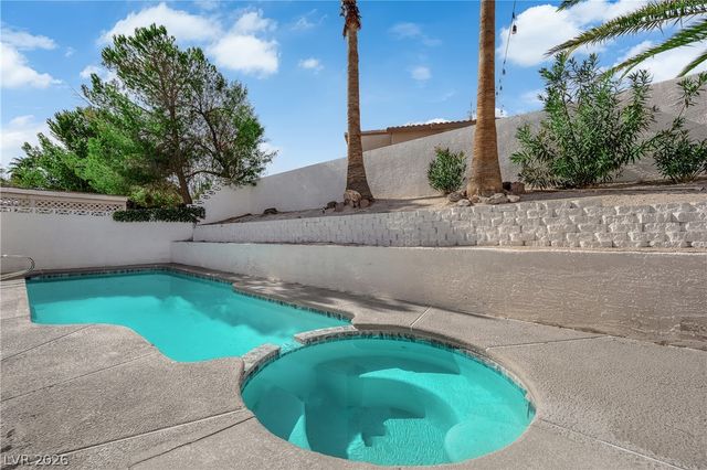 1433 Pathfinder Road, Henderson, NV 89014