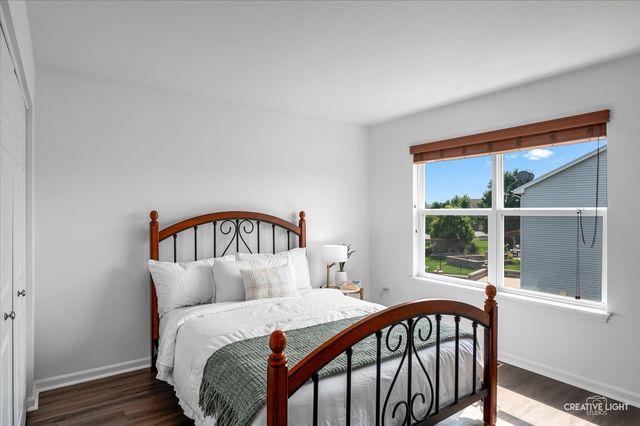 2325 Brookstone Drive, Bolingbrook, IL 60490