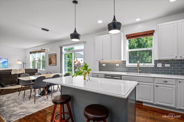 2325 Brookstone Drive, Bolingbrook, IL 60490