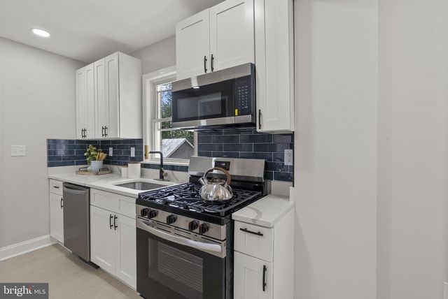 2729 LOUISE AVE, Baltimore, MD 21214