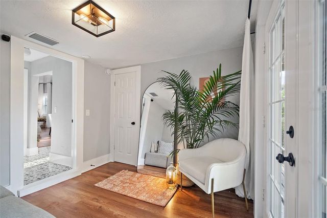 4649 QUEENSBORO AVENUE S, St Petersburg, FL 33711
