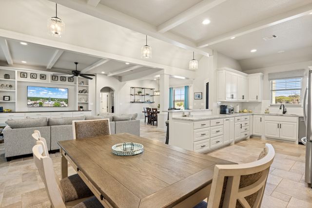 401 Acorn Trail, Granbury, TX 76049