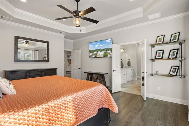 401 Acorn Trail, Granbury, TX 76049