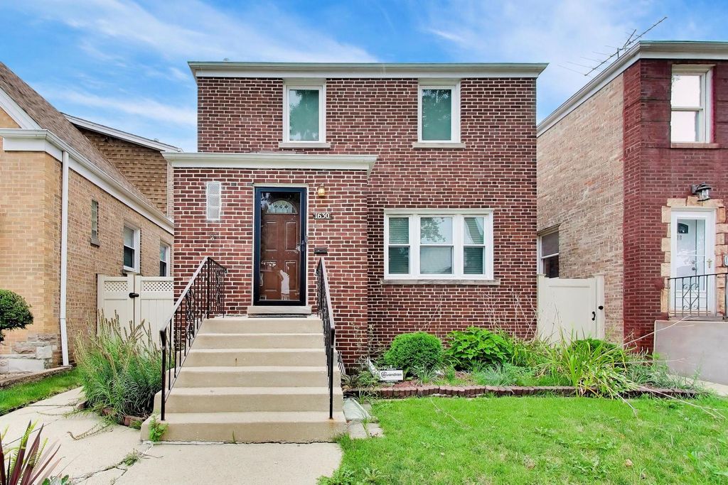 1630 Clarence Avenue, Berwyn, IL 60402