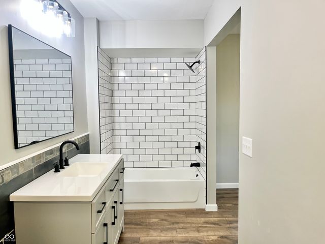 15841 E 265 N, Columbus, IN 47203