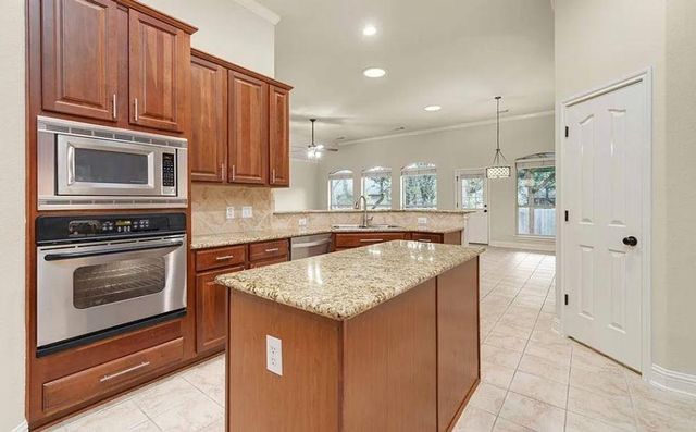 11405 Larue Belle LN, Austin, TX 78739