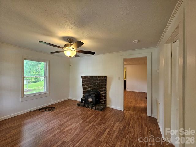 1641 Berkley Street SW, Lenoir, NC 28645