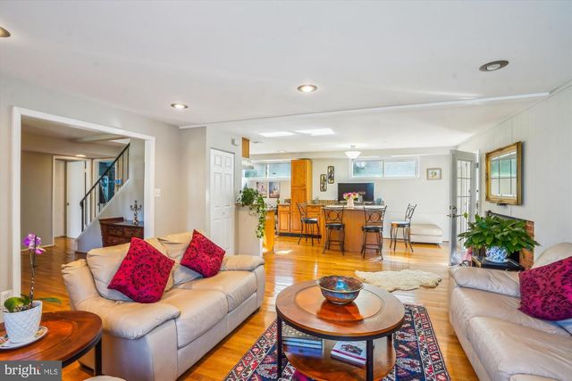 1803 RUPERT ST, Mclean, VA 22101