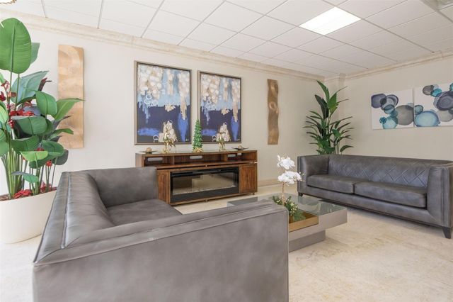 305 N POMPANO BEACH Boulevard 307, Pompano Beach, FL 33062