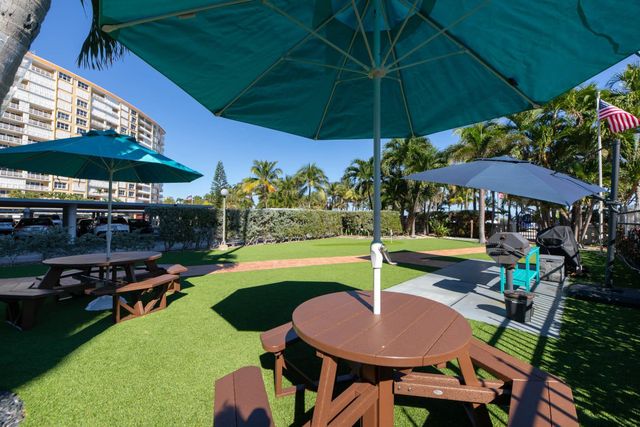 305 N POMPANO BEACH Boulevard 307, Pompano Beach, FL 33062