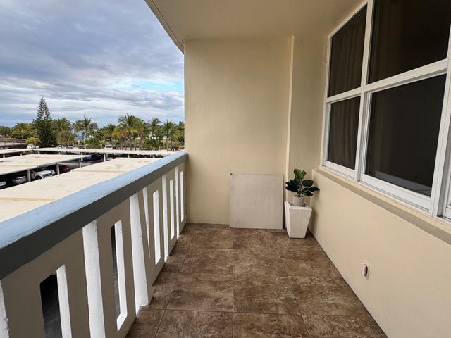 305 N POMPANO BEACH Boulevard 307, Pompano Beach, FL 33062