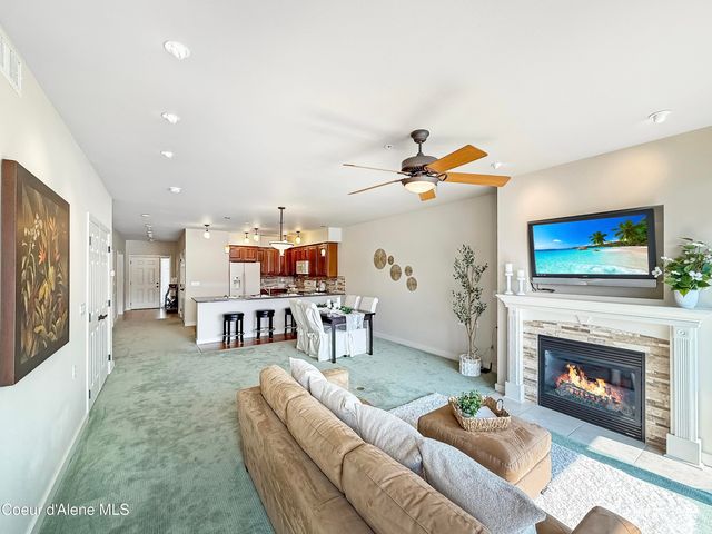 415 W WATERSIDE DR, 404 404, Post Falls, ID 83854