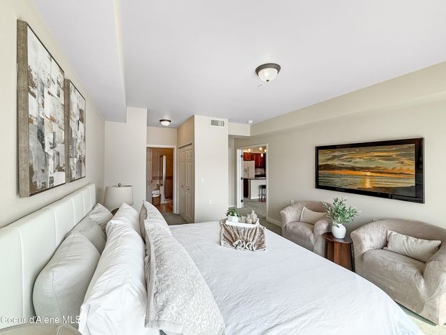 415 W WATERSIDE DR, 404 404, Post Falls, ID 83854