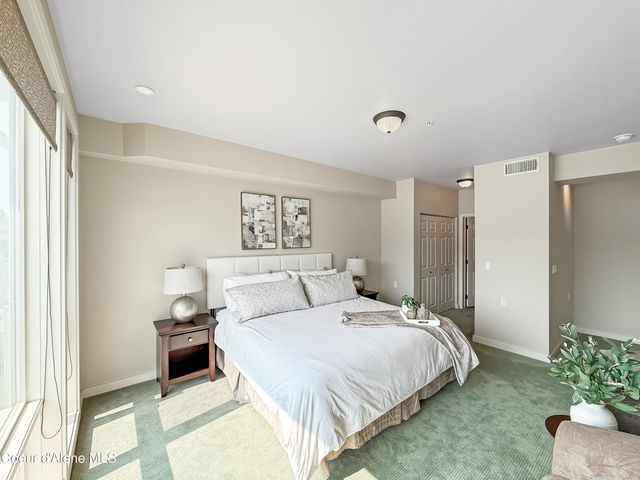 415 W WATERSIDE DR, 404 404, Post Falls, ID 83854