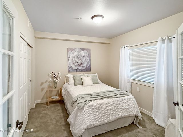 415 W WATERSIDE DR, 404 404, Post Falls, ID 83854