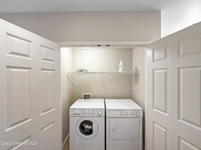 415 W WATERSIDE DR, 404 404, Post Falls, ID 83854