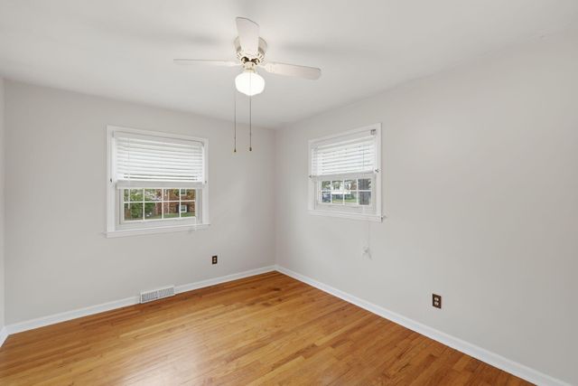 215 Claxon Drive, Florence, KY 41042