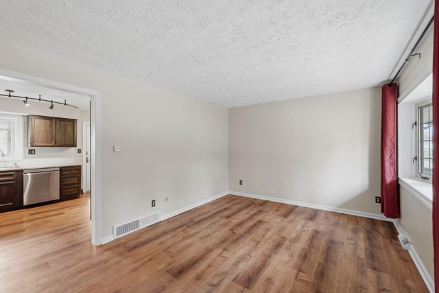 215 Claxon Drive, Florence, KY 41042