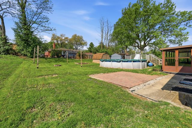 215 Claxon Drive, Florence, KY 41042