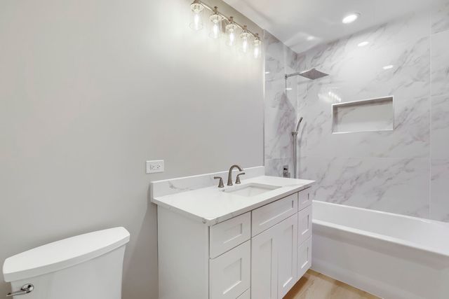 909 Evergreen Avenue, Glen Ellyn, IL 60137
