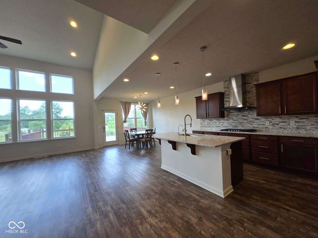 4422 Voyageur Way, Carmel, IN 46074