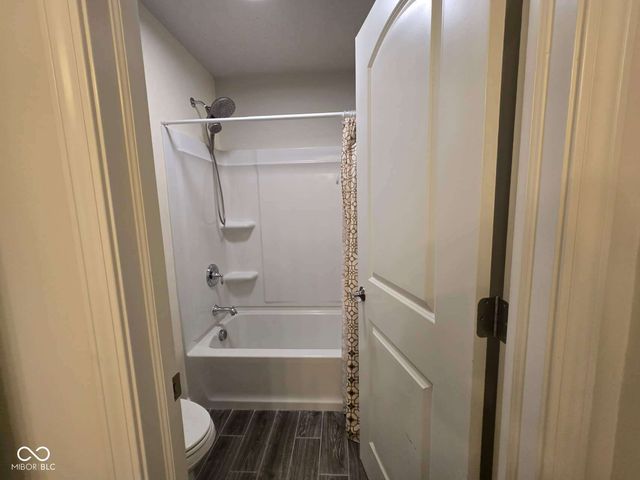 4422 Voyageur Way, Carmel, IN 46074