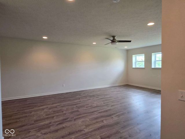 4422 Voyageur Way, Carmel, IN 46074