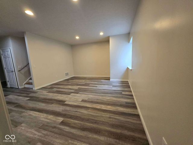 4422 Voyageur Way, Carmel, IN 46074