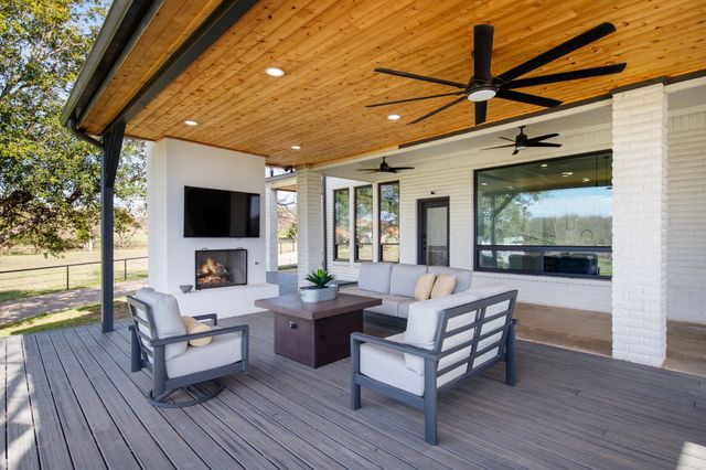 245 Barnes Bridge Road, Sunnyvale, TX 75182