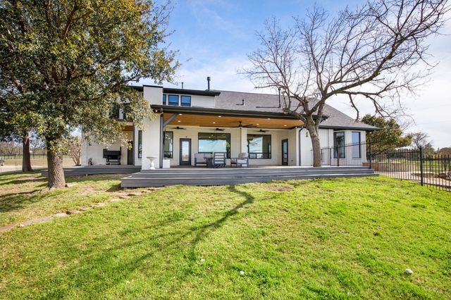 245 Barnes Bridge Road, Sunnyvale, TX 75182