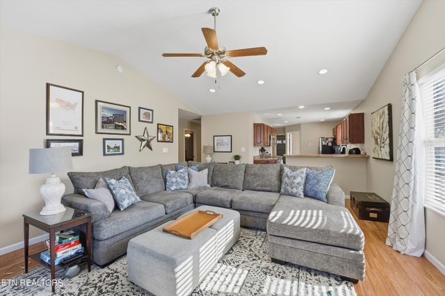 4415 Avery Village Way, Knoxville, TN 37921