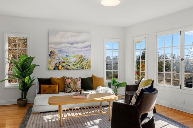 268 268 Capricorn Ave, Oakland, CA 94611