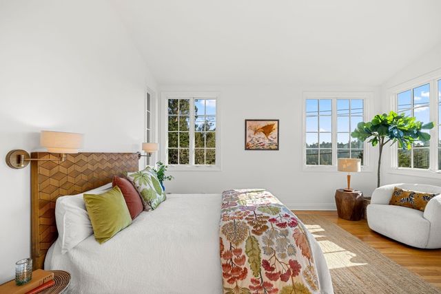 268 268 Capricorn Ave, Oakland, CA 94611