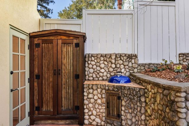 268 268 Capricorn Ave, Oakland, CA 94611