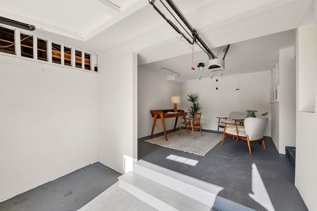 268 268 Capricorn Ave, Oakland, CA 94611