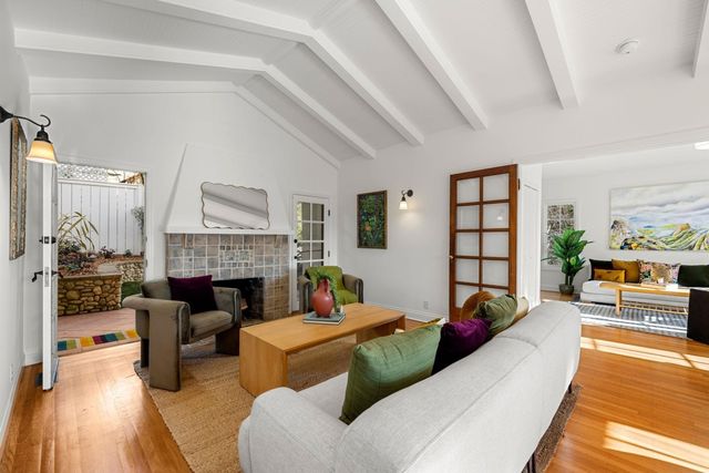 268 268 Capricorn Ave, Oakland, CA 94611