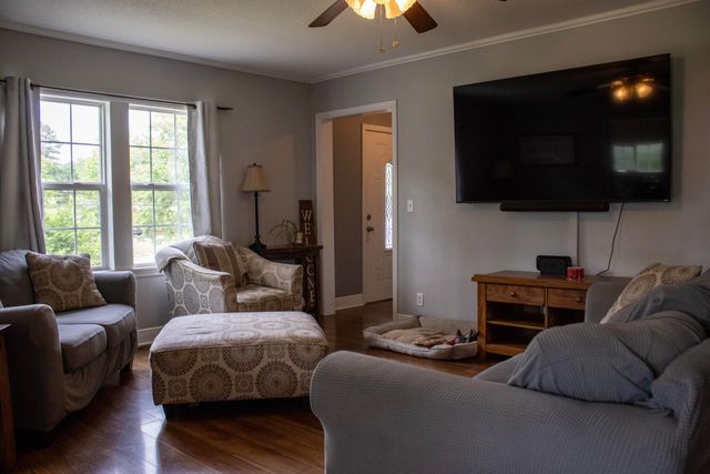 31 Dry Creek Road, Lafayette, GA 30728