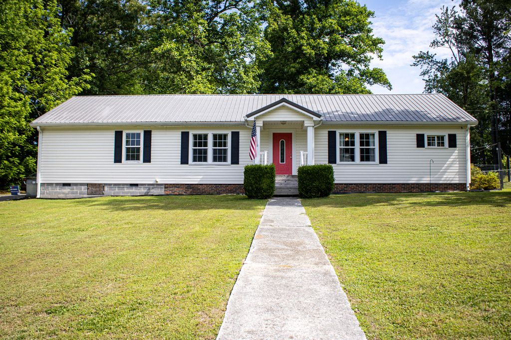 31 Dry Creek Road, Lafayette, GA 30728