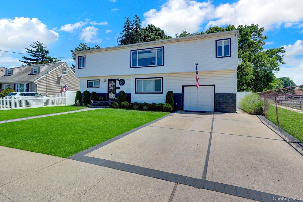 1602 Noble Street, East Meadow, NY 11554