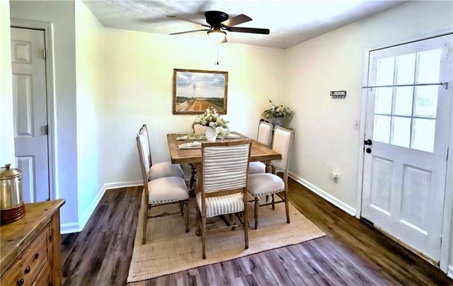 115 Woodberry Court, Woodstock, GA 30188