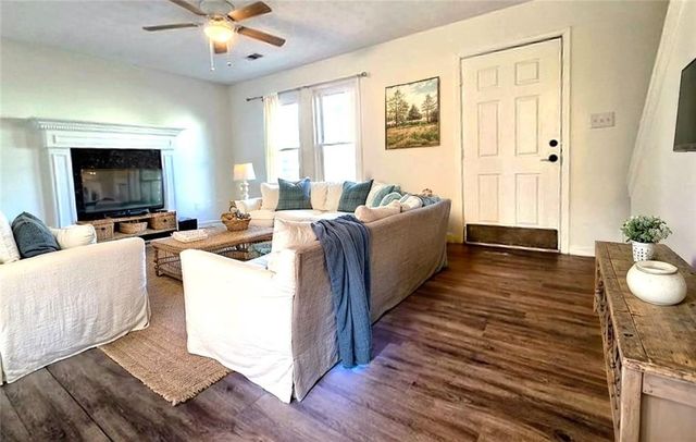 115 Woodberry Court, Woodstock, GA 30188