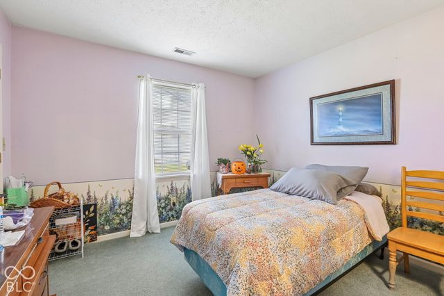 320 E Quail Wood Lane, Westfield, IN 46074
