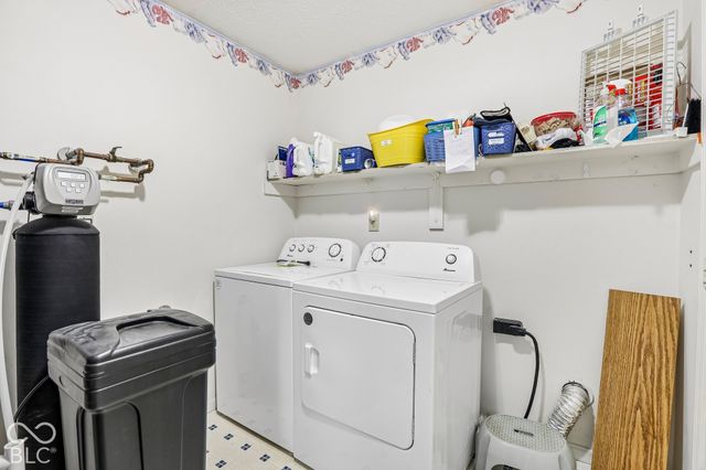320 E Quail Wood Lane, Westfield, IN 46074