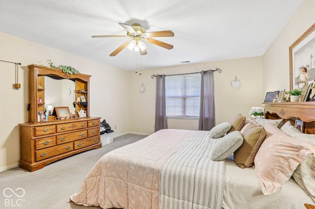 320 E Quail Wood Lane, Westfield, IN 46074