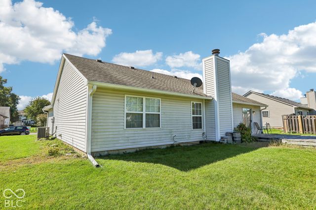 320 E Quail Wood Lane, Westfield, IN 46074