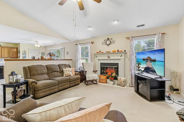 320 E Quail Wood Lane, Westfield, IN 46074