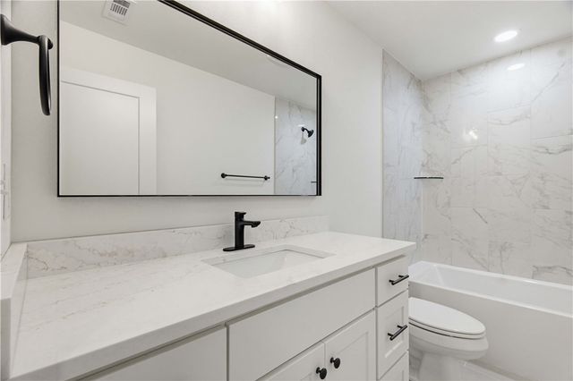 4821 Farmhouse Street, Springdale, AR 72762