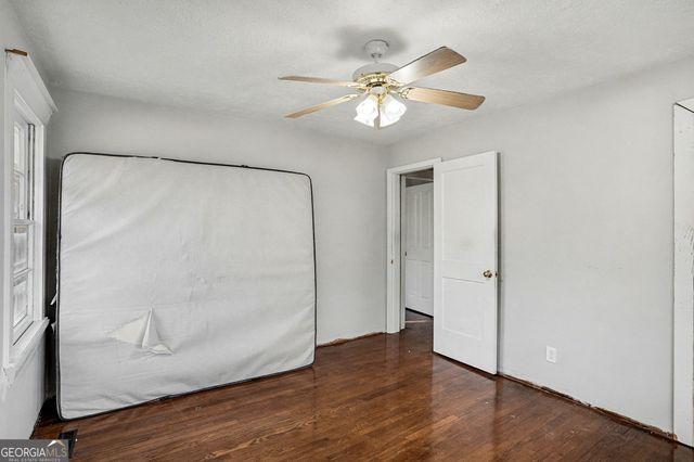 2199 Jackson Lake Road, Mansfield, GA 30055