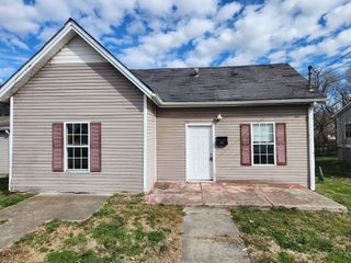 314 W 10th St, Columbia, TN 38401