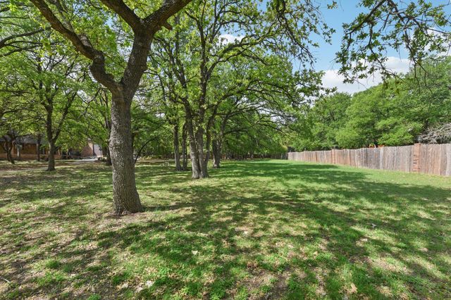 1414 Eagle TRL, Copperas Cove, TX 76522